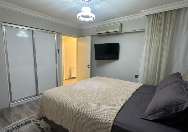 Yeşilyurt Ulu Önderde Yenilenmiş Modern 3+1 ara kat daire. küçük görsel