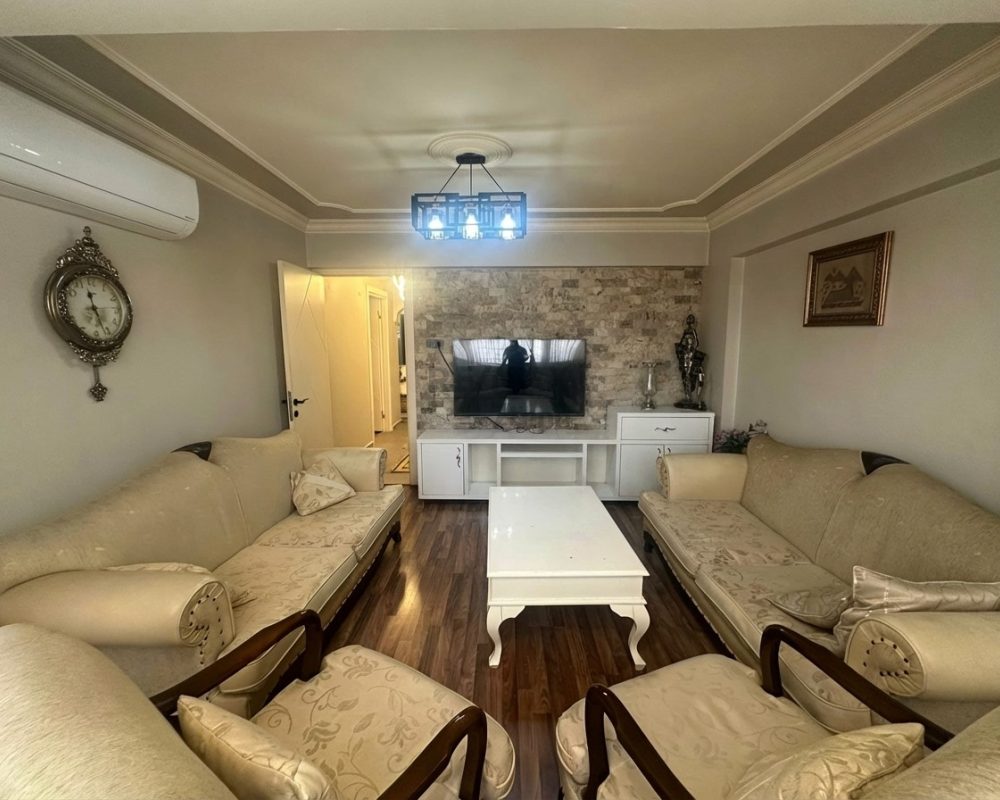 Yeşilyurt Ulu Önderde Yenilenmiş Modern 3+1 ara kat daire.