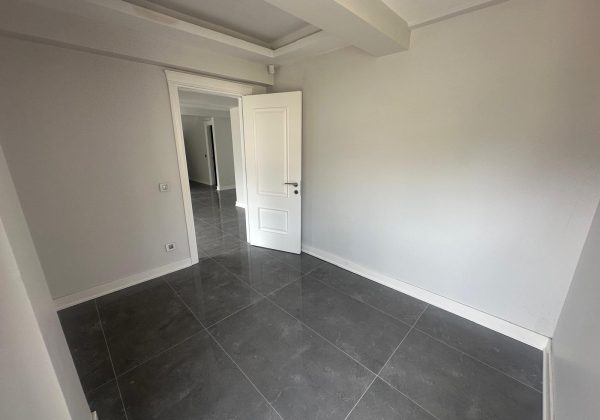 ÇETIN EMEÇ'TE SATILIK 5+2 IKIZ VILLA. küçük görsel