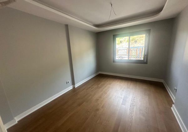 ÇETIN EMEÇ'TE SATILIK 5+2 IKIZ VILLA. küçük görsel