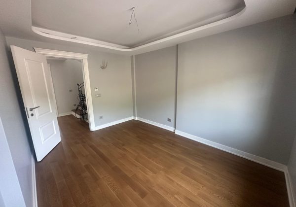 ÇETIN EMEÇ'TE SATILIK 5+2 IKIZ VILLA. küçük görsel