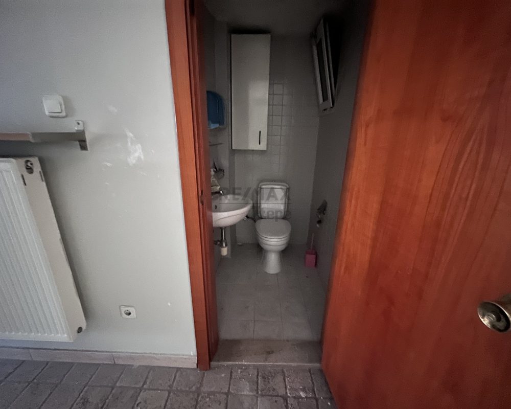 Kozyatağı Sümko sitesinde Dükkan