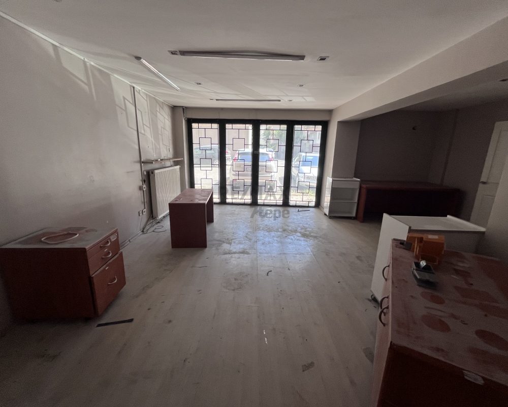Kozyatağı Sümko sitesinde Dükkan