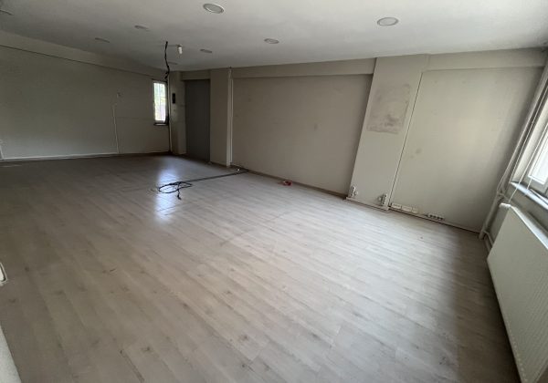Kozyatağı Sümkoda 3+1 ofis küçük görsel