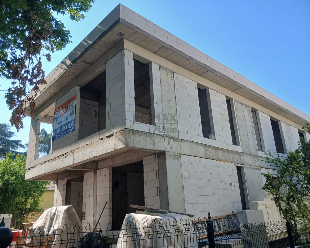 REMAX7TEPEDEN KARTAL ÇAVUŞOĞLUNDA KİRALIK İKİZ VİLLALAR