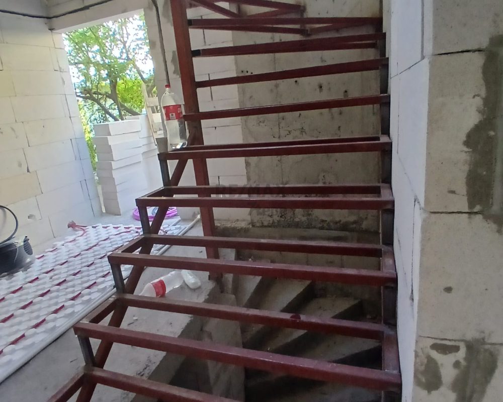 REMAX7TEPEDEN KARTAL ÇAVUŞOĞLUNDA KİRALIK İKİZ VİLLALAR