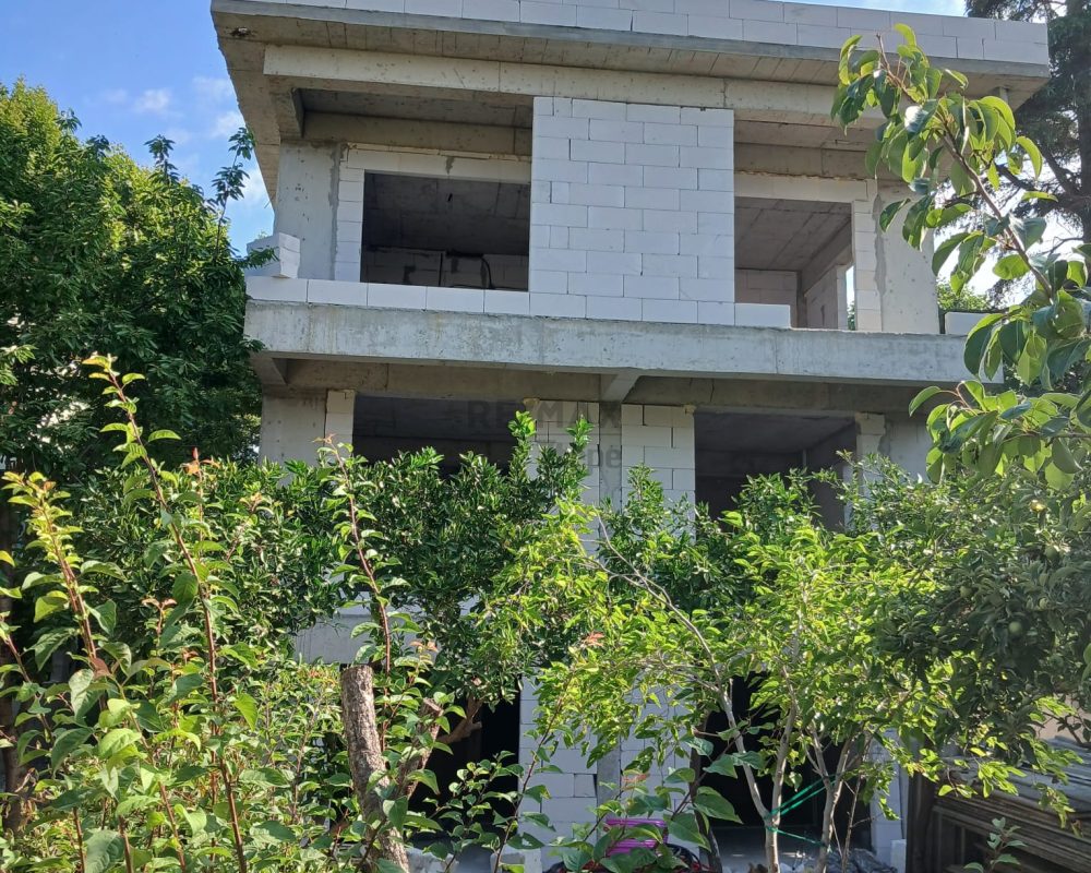 REMAX7TEPEDEN KARTAL ÇAVUŞOĞLUNDA KİRALIK İKİZ VİLLALAR