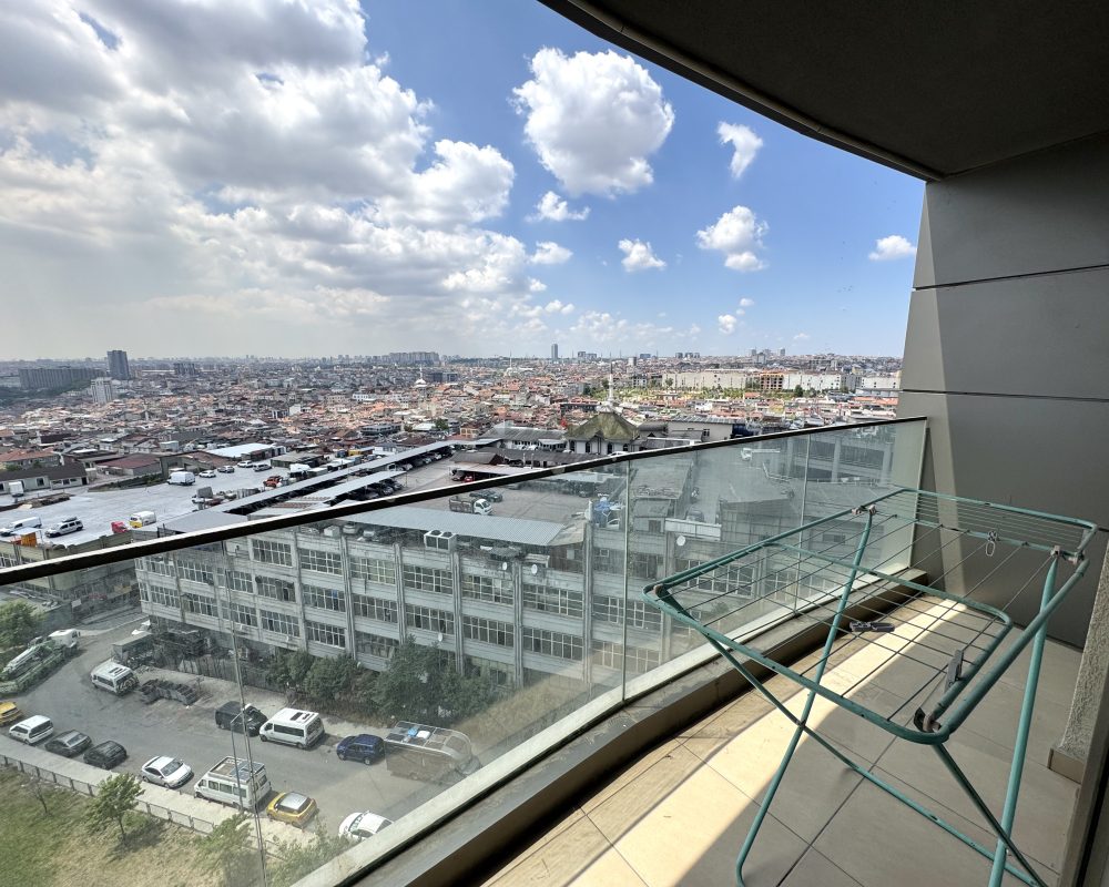 ŞLE GÜLEÇ TEK YETKİLİ BAYRAMPAŞA PASHADOR SATILIK EŞYALI 2+1 DAİRE