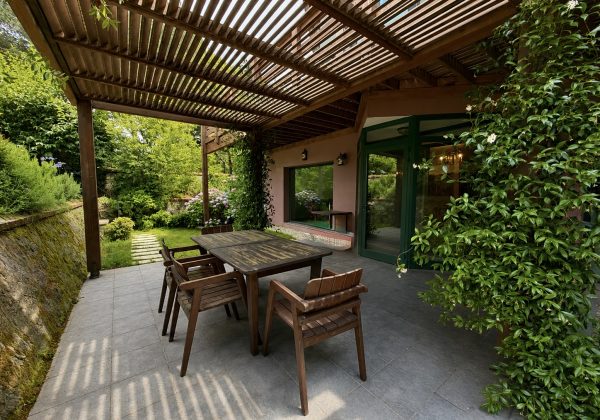 REMAX7TEPE'DEN GÜNYÜZÜ KONAKLARINDA ÖZEL BAHÇELİ VERANDALI KİRALIK BAHÇE KATI küçük görsel