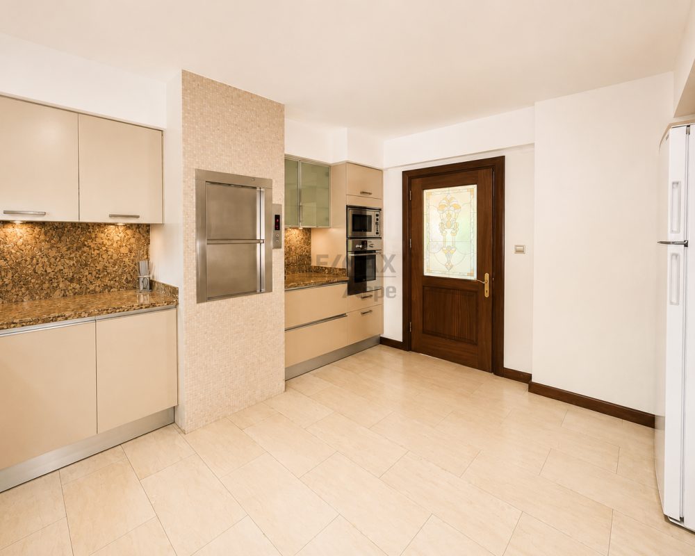 REMAX7TEPE'DEN GÜNYÜZÜ KONAKLARINDA ÖZEL BAHÇELİ VERANDALI KİRALIK BAHÇE KATI