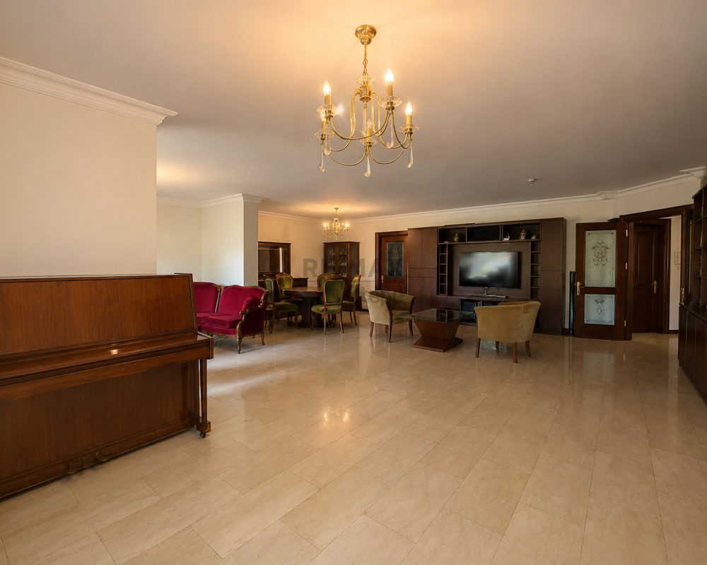 REMAX7TEPE'DEN GÜNYÜZÜ KONAKLARINDA ÖZEL BAHÇELİ VERANDALI KİRALIK BAHÇE KATI