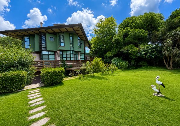 REMAX7TEPE'DEN GÜNYÜZÜ KONAKLARINDA ÖZEL BAHÇELİ VERANDALI KİRALIK BAHÇE KATI