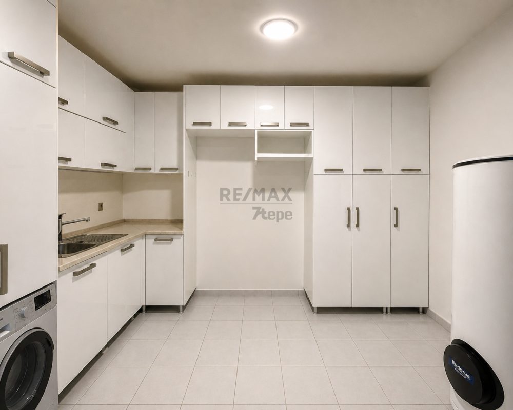 REMAX7TEPE'DEN GÜNYÜZÜ KONAKLARINDA ÖZEL BAHÇELİ VERANDALI KİRALIK BAHÇE KATI