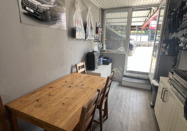 Remax7tepe den soğuksu da devren satılık oto yıkama kuaför küçük görsel