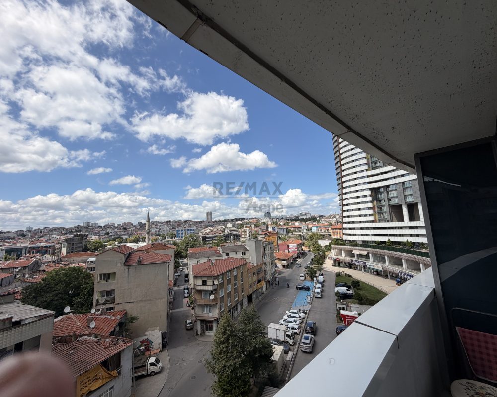 KENTPLUS KADIKÖY'DE SATILIK 2+1 KAPALI MUTFAKLI DAİRE