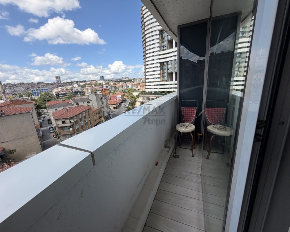 KENTPLUS KADIKÖY'DE SATILIK 2+1 KAPALI MUTFAKLI DAİRE