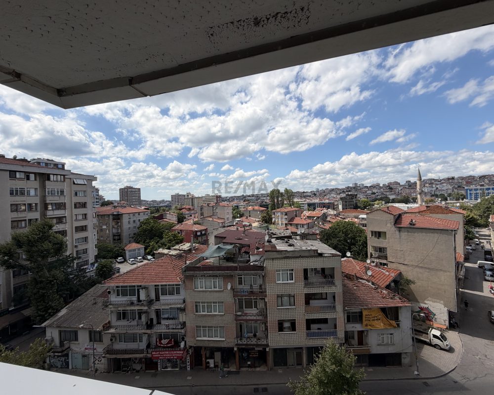 KENTPLUS KADIKÖY'DE SATILIK 2+1 KAPALI MUTFAKLI DAİRE