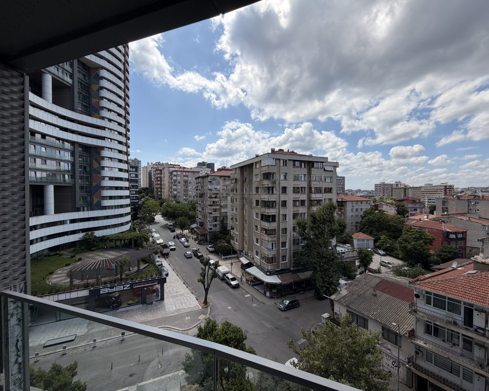 KENTPLUS KADIKÖY'DE SATILIK 2+1 KAPALI MUTFAKLI DAİRE