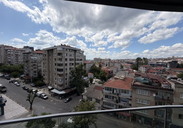 KENTPLUS KADIKÖY'DE SATILIK 2+1 KAPALI MUTFAKLI DAİRE küçük görsel