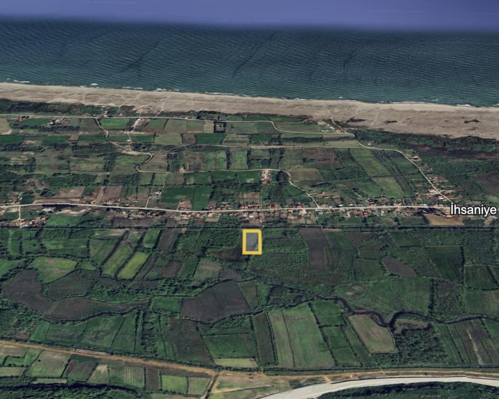 KARASU'DA DENİZE YAKIN 7.361 M² İMARLI ARSA