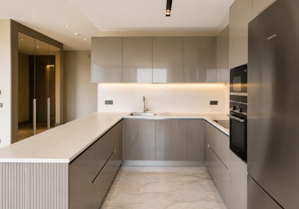 ACARKENT’TE 22. KAT | BEYKOZ KONAKLARI MANZARALI | 2+1 | 142 M² NET | BALKONLU küçük görsel