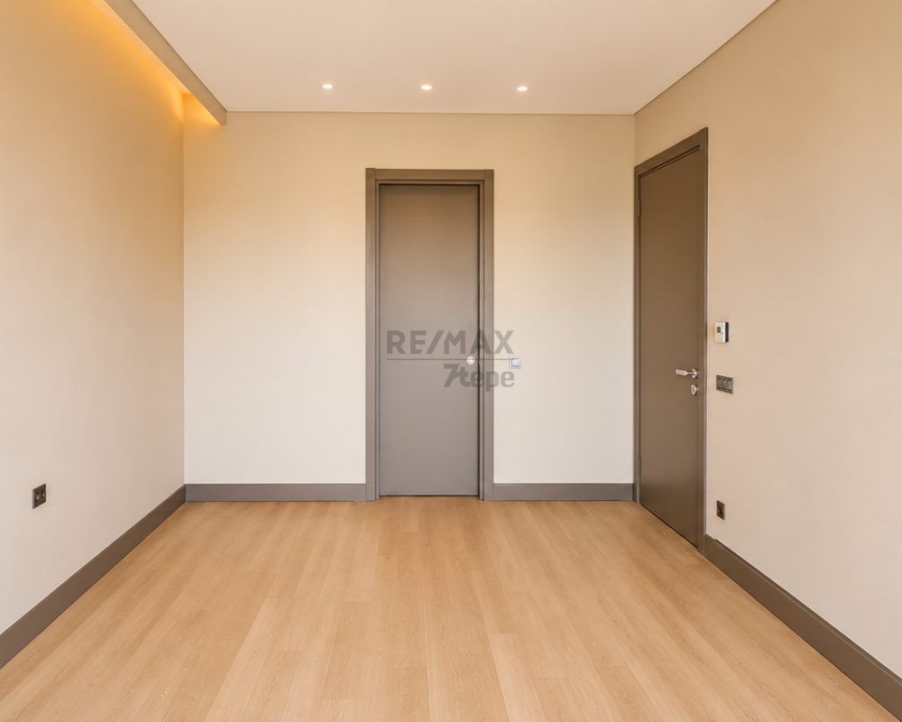 ACARKENT’TE 22. KAT | BEYKOZ KONAKLARI MANZARALI | 2+1 | 142 M² NET | BALKONLU
