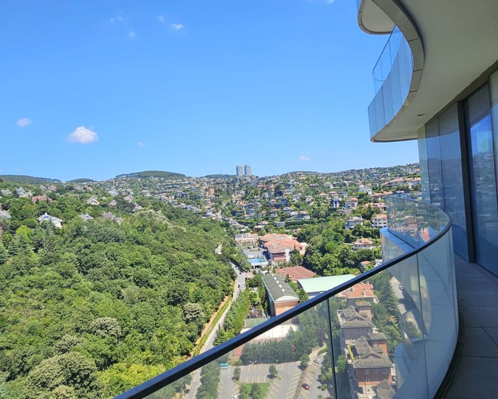 ACARKENT’TE 22. KAT | BEYKOZ KONAKLARI MANZARALI | 2+1 | 142 M² NET | BALKONLU