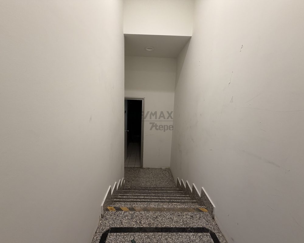 Kadıköy Mandıra Cad. Kurumsal firmalara Kiralık İşyeri