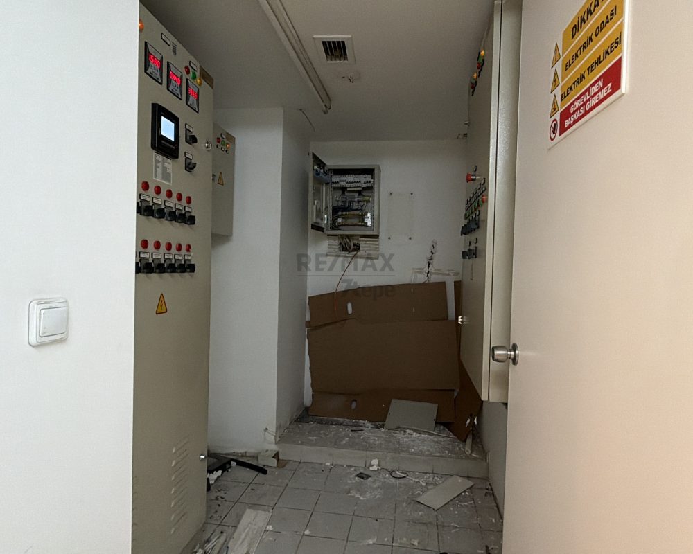 Kadıköy Mandıra Cad. Kurumsal firmalara Kiralık İşyeri