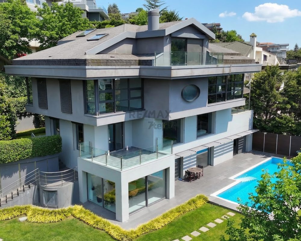 REMAX 7 TEPE'DEN ACARKENT'TE LÜKS VE DOĞAYI BİRLEŞTİREN VİLLA