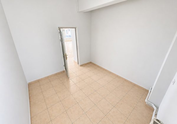 ORTAÇEŞME’DE KİRALIK 150 m² DÜKKAN | GENİŞ KULLANIM ALANI | MASRAFSIZ | ÇAYIR’A YAKIN küçük görsel