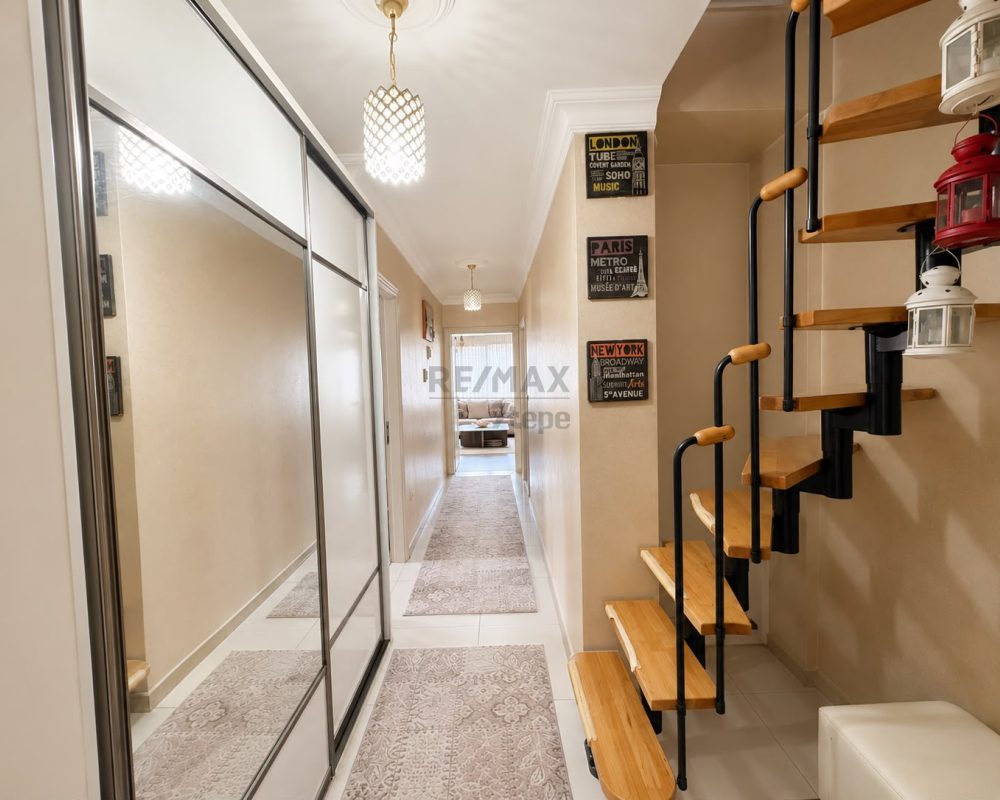 ÜSKÜDAR BULGURLU’DA BUTİK SİTEDE SATILIK 4+2 DUBLEKS DAIRE