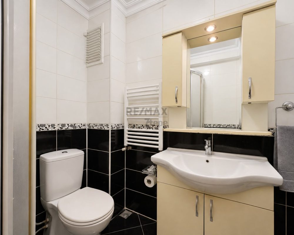 ÜSKÜDAR BULGURLU’DA BUTİK SİTEDE SATILIK 4+2 DUBLEKS DAIRE