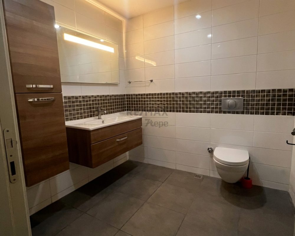 SÜMERPARK EVLERİNDE 2+1 150 MT2 GÜVENLİKLİ VE HAVUZLU GENİŞ DAİRE