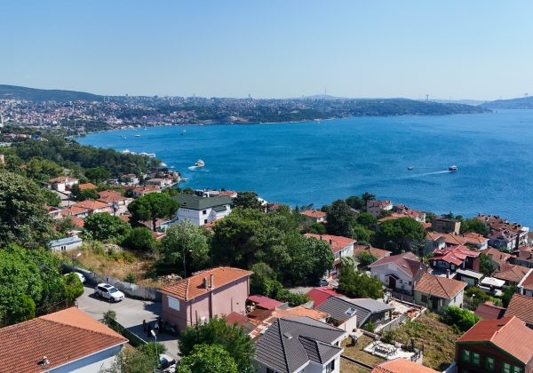 YALIKÖY'DE BOĞAZ MANZARALI MÜSTAKİL EV, KAÇMAZ FIRSAT küçük görsel