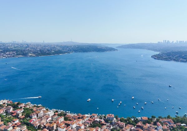 YALIKÖY'DE BOĞAZ MANZARALI MÜSTAKİL EV, KAÇMAZ FIRSAT