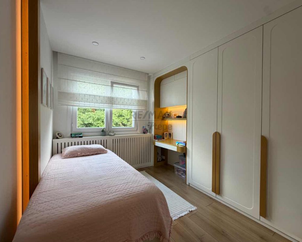 REMAX7TEPE'DEN YEŞİL VE SAKİN YAŞAM ALANI İÇİNDE 2+1 VİLLA DUBLEXİ