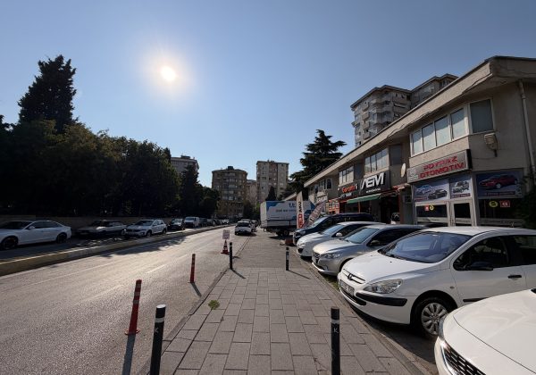 Merdivenköy Kiralık Dükkan küçük görsel