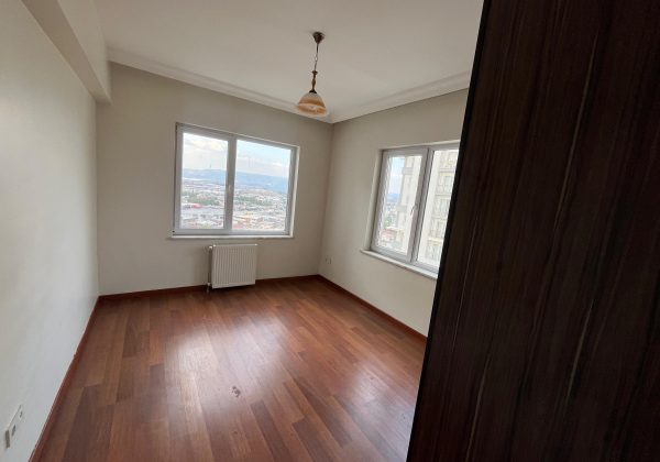 SÜMERPARK EVLERİNDE 2+1 145 M2 KİRALIK EV küçük görsel