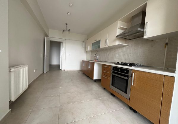 SÜMERPARK EVLERİNDE 2+1 145 M2 KİRALIK EV küçük görsel