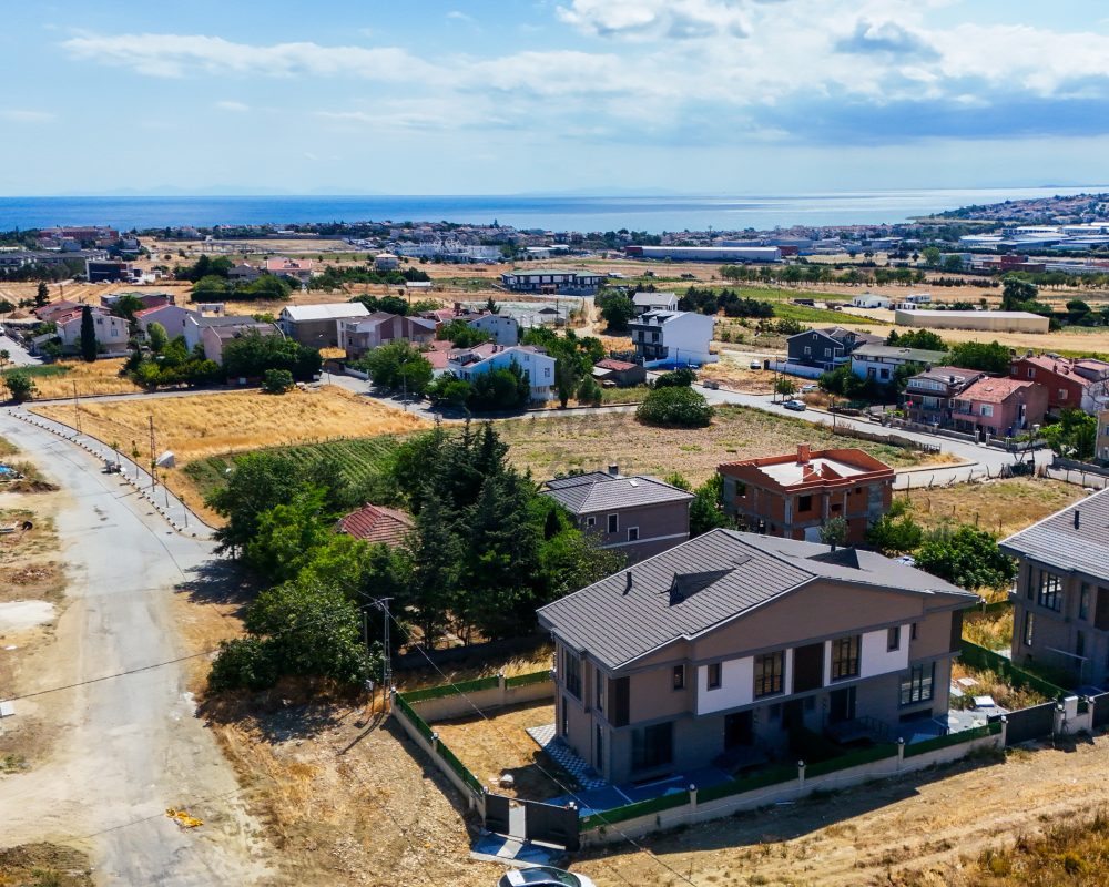 SELİMPAŞADA BUTİK SİTEDE MÜSTAKİL 4+1 LÜKS VILLA