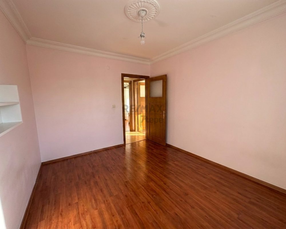 YATIRIM FIRSATI  DOKTOR KENT SİTESİNDE 3+1 DAİRE