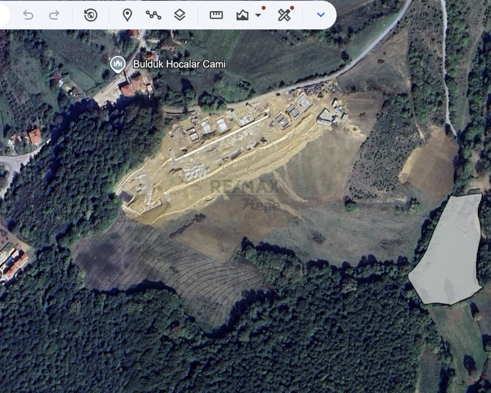 KOCAELI IZMIT BULDUKTA LÜKS VİLLALARA KOMŞU YATIRIMLIK PARSEL