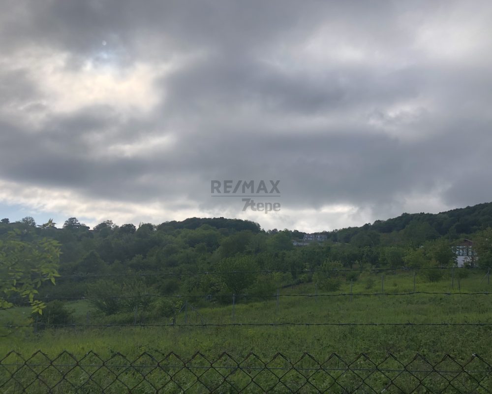 KOCAELI İZMİT BULDUKTA KÖY MERKEZİ YANI RESMİ YOLU AÇIK PARSEL