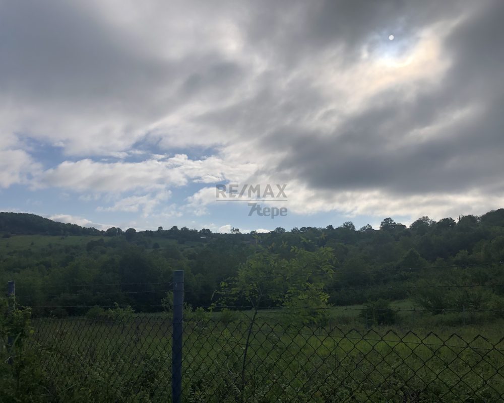 KOCAELI İZMİT BULDUKTA KÖY MERKEZİ YANI RESMİ YOLU AÇIK PARSEL