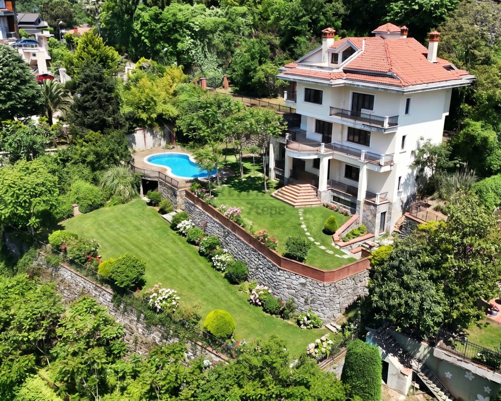 REMAX 7TEPE'DEN ACARKENT'TE A TİPİ BÜYÜK BAHÇELI SATILIK VİLLA