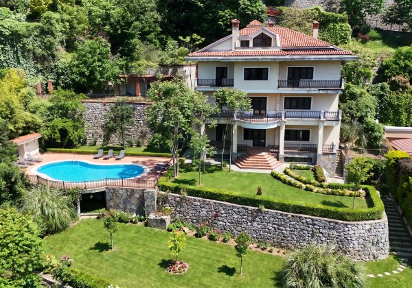 REMAX 7TEPE'DEN ACARKENT'TE A TİPİ BÜYÜK BAHÇELI SATILIK VİLLA küçük görsel