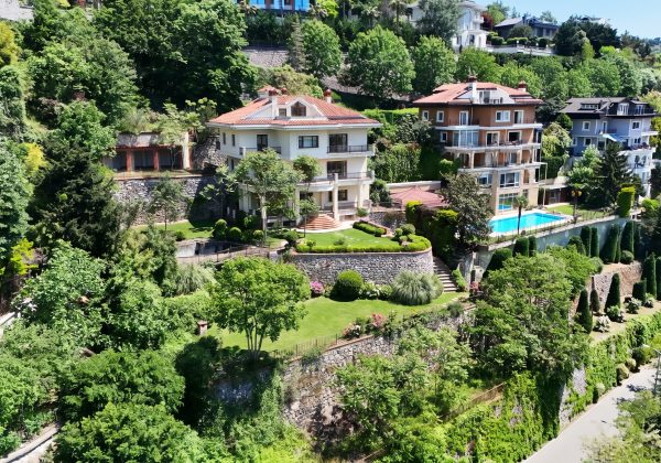 REMAX 7TEPE'DEN ACARKENT'TE A TİPİ BÜYÜK BAHÇELI SATILIK VİLLA küçük görsel