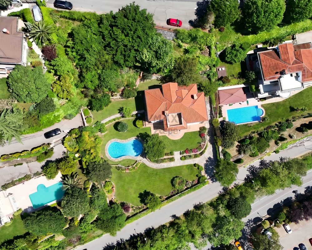 REMAX 7TEPE'DEN ACARKENT'TE A TİPİ BÜYÜK BAHÇELI SATILIK VİLLA