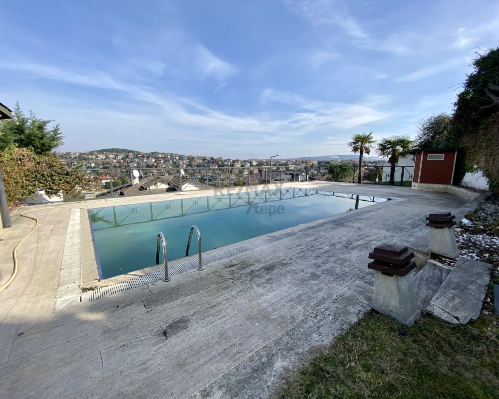 REMAX 7TEPE'DEN ACARKENT'TE YÜKSEK KONUMLU SATILIK VİLLA